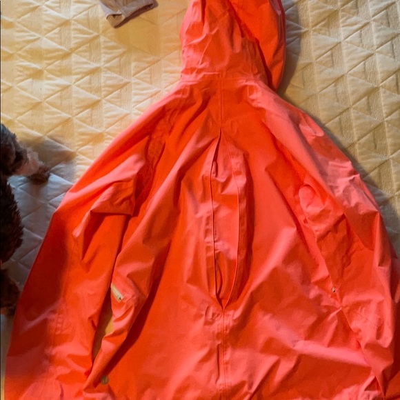 Lululemon jacket - Picture 2 of 3